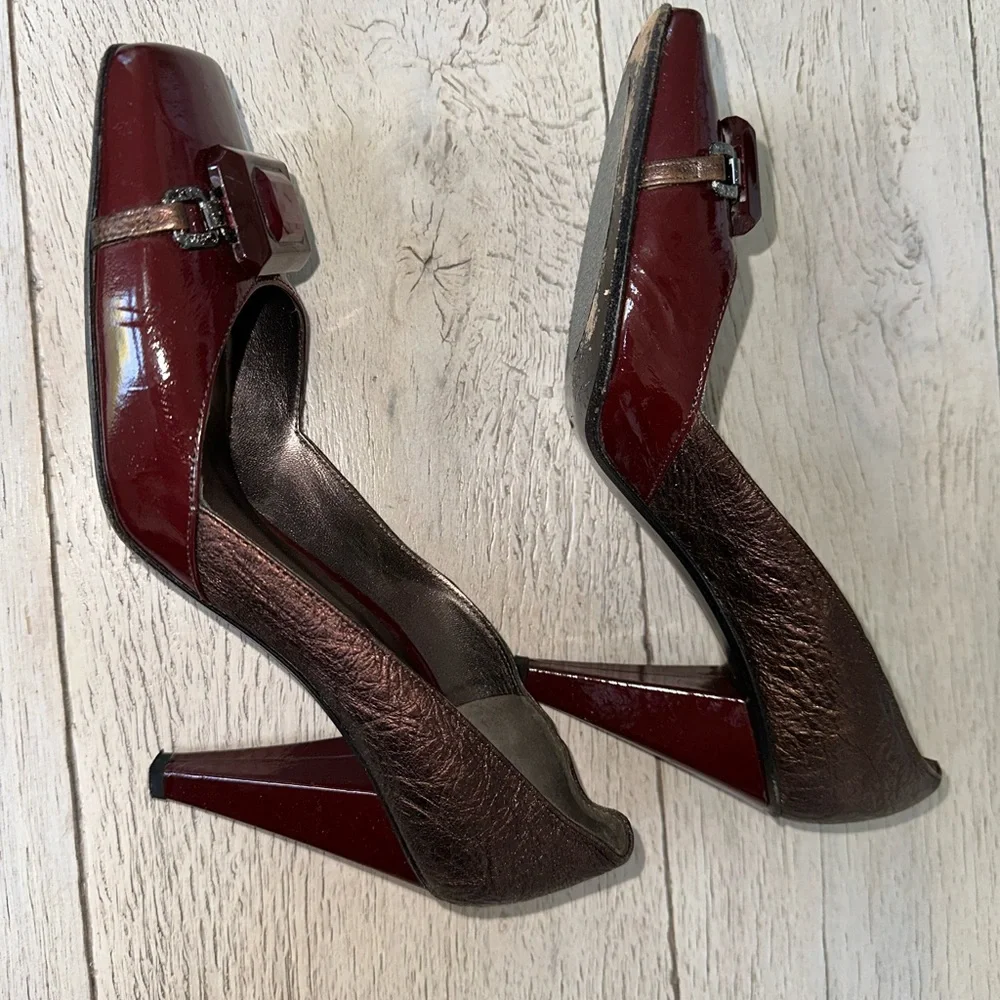 Via Spiga Red Heels Elegant Design